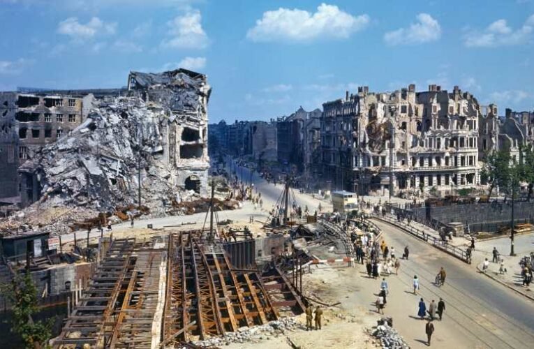 Putyin: Németország nem hibáztathatja magát örökké a náci bűnök miatt