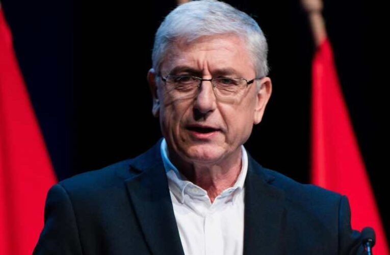 Gyurcsány kiakadt, Orbán Viktor miatt el kell csúsztatnia az évértékelőjét