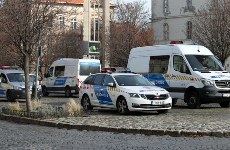 Óriási a rendőri készültség Budapesten, több tüntetést is szombatra időzítettek