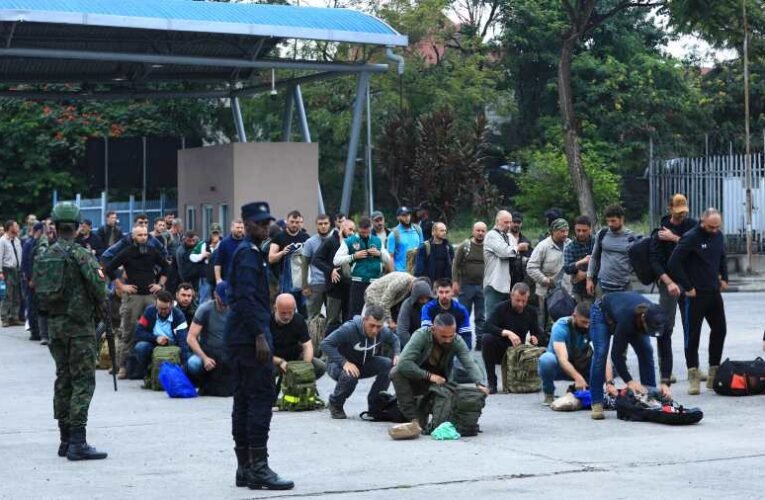 Újabb 288 Kongóban harcoló román adta meg magát Ruandában