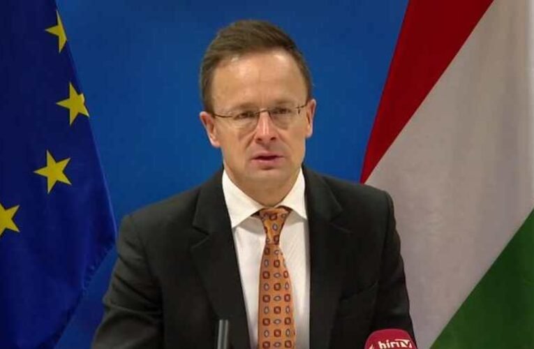 Szijjártó Péter: Hiába tagadják, Ukrajnában kényszersorozás zajlik, és ennek magyar áldozata is van