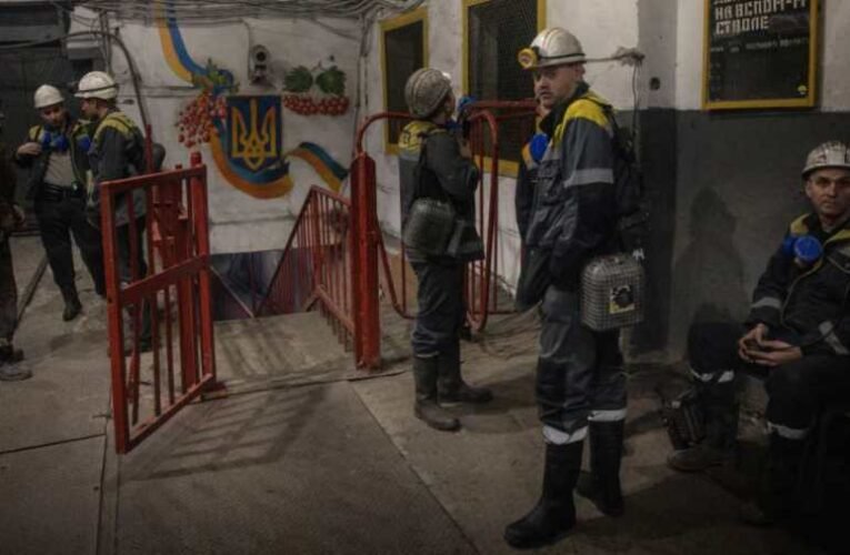 Bloomberg: Zelenszkij hazudott Trumpnak az ukrán ásványi-tartalékokról