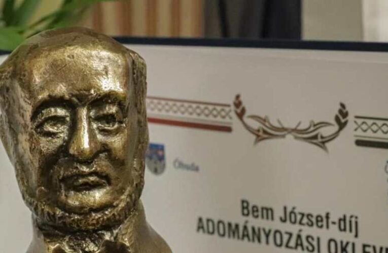 Politikai okok miatt idén elmaradt a Bem József-díj átadása