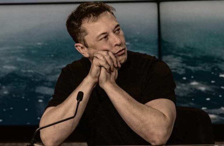 Musk szidja Zelenszkijt a tűzszünet elutasítása miatt