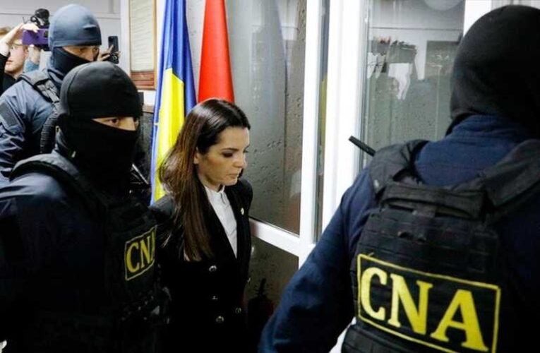 A bíróság meghosszabbította a moldovai kormányzó letartóztatását