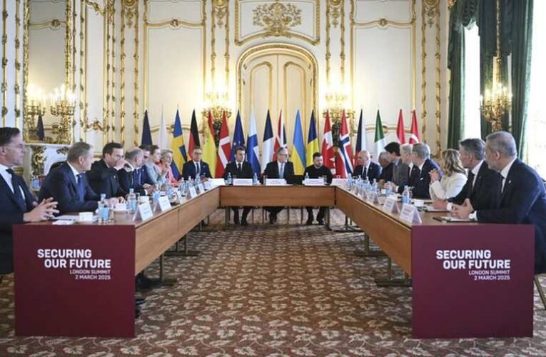 Starmer: Megalakult az Ukrajnába katonákat küldeni szándékozók szövetsége