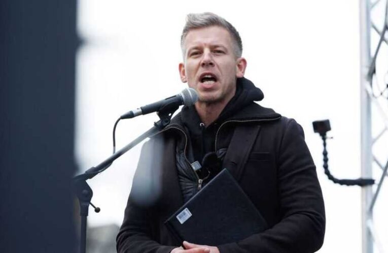 Ekkora bohócot még nem csinált magából Magyar Péter – már kétmillióan látták az erről szóló videót