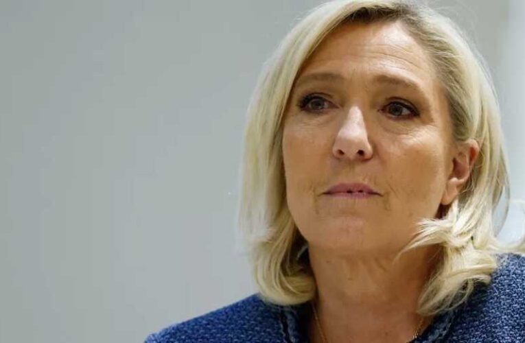 Le Pen felszólította Macront, hogy vagy oszlassa fel a Nemzetgyűlést, vagy mondjon le