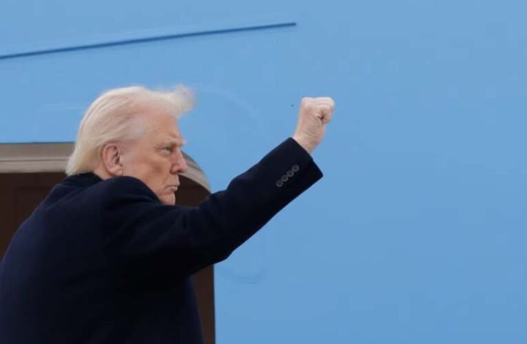 Érvénytelennek nyilvánította Trump az elődje által adott kegyelmeket