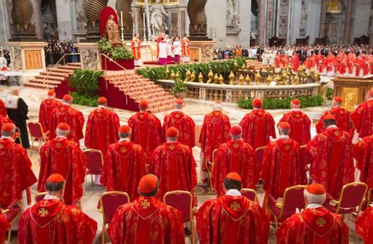 Nagy harc lesz a római konklávén a jövőért, a döntés a Nyugat sorsát is befolyásolja majd