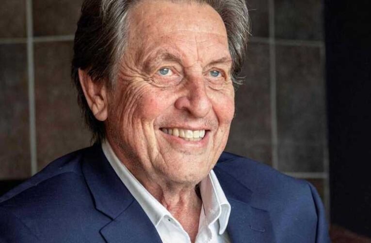 Musk apja szerint a Tesla iparmágnása csodálja Putyint