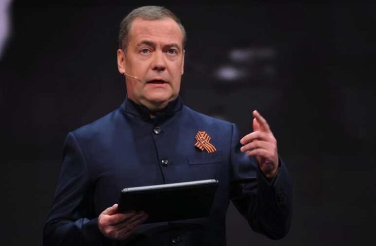 Medvegyev: A nácizmus újjászületése egyetlen nemzetnél sem engedhető meg