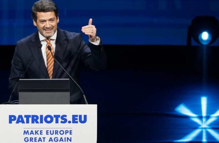 Előretörtek a patrióták Portugáliában is