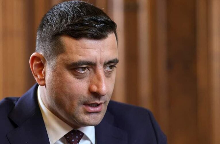 Orbán Viktornak üzen a román elnökjelölt, szerinte együtt kellene fellépniük a problémák megoldása érdekében