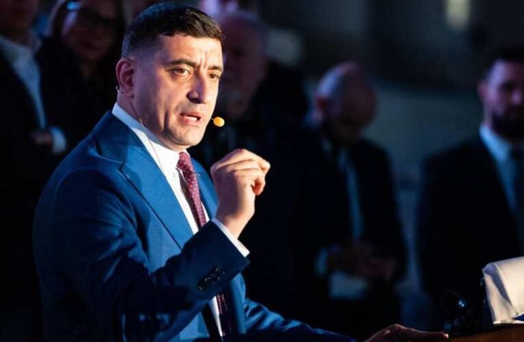 Áll a bál Romániában az elnökválasztás körül