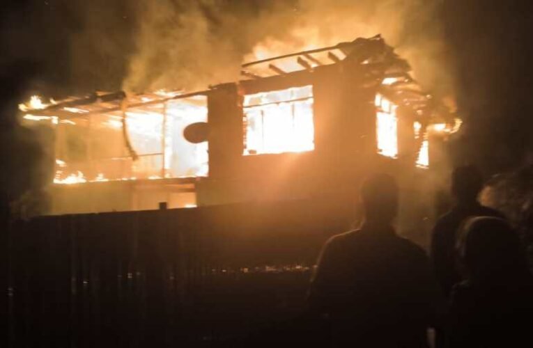 India megtámadta Pakisztánt, a helyi média szerint lelőttek két indiai vadászgépet