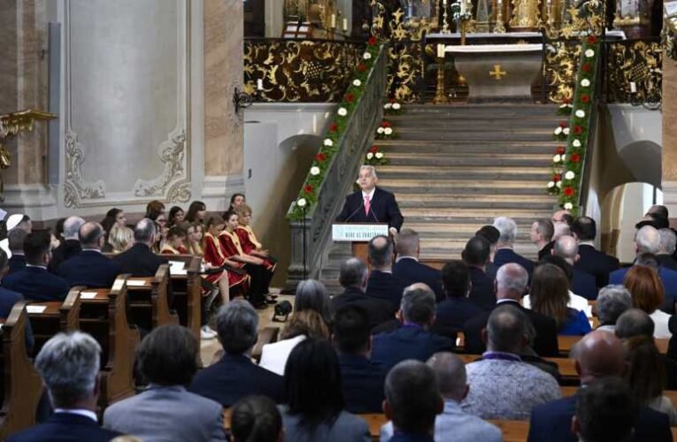 Magyar ember, Simionnal semmiben nem érthet egyet! Mert az ellenséggel nem érthetünk egyet!