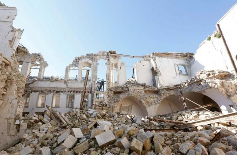 Lövöldözés és robbantás Damaszkuszban: keresztényeket mészároltak le a templomban