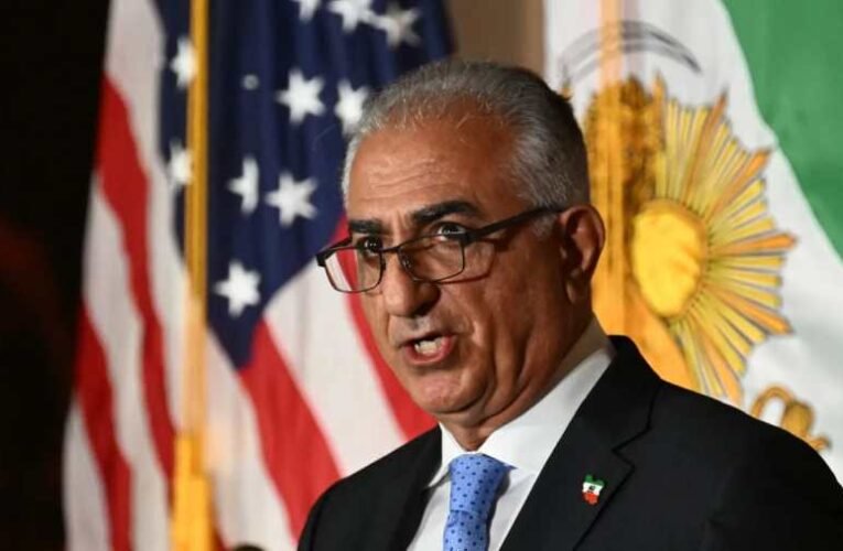 Az iráni sah fia felszólította az irániakat, hogy szakítsanak az Iszlám Köztársasággal