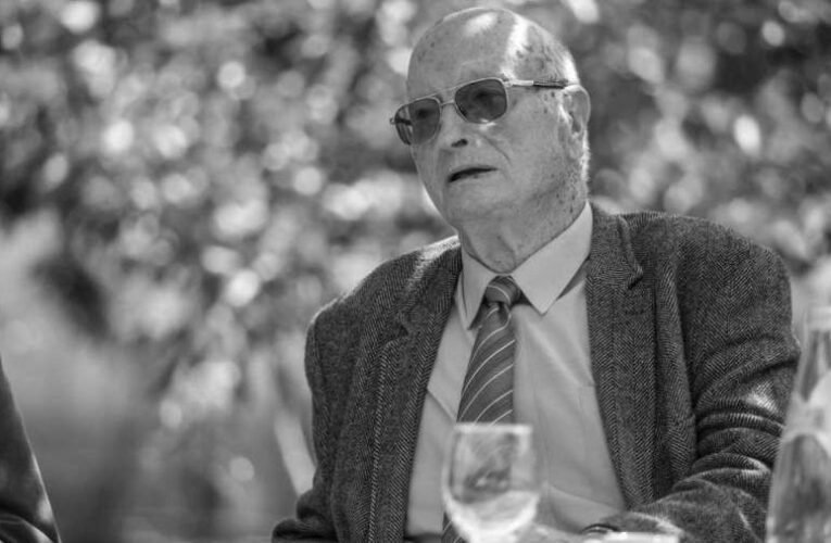 Meghalt Kincses Előd