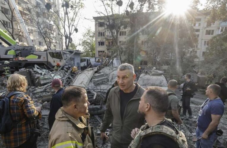 „Bűzlik a zsarnokságtól a Zelenszkij-rezsim” – állítja Kijev polgármestere