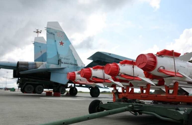 Ezt lehet tudni az orosz repülőterek elleni tegnapi ukrán támadásokról (videók)