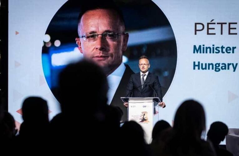 Józan ész vagy nyílt szakítás? – Magyar út az új világrendben