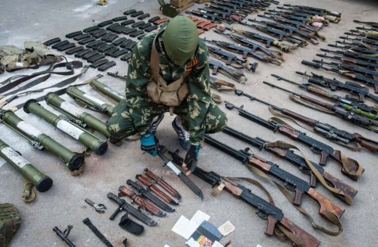 Olasz maffiaellenes nyomozóosztály: elárasztanak bennünket az ukrán illegális fegyverek!