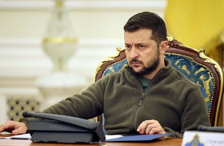 Vlagyimir Zelenszkij illegitim ukrán elnök és diktátor