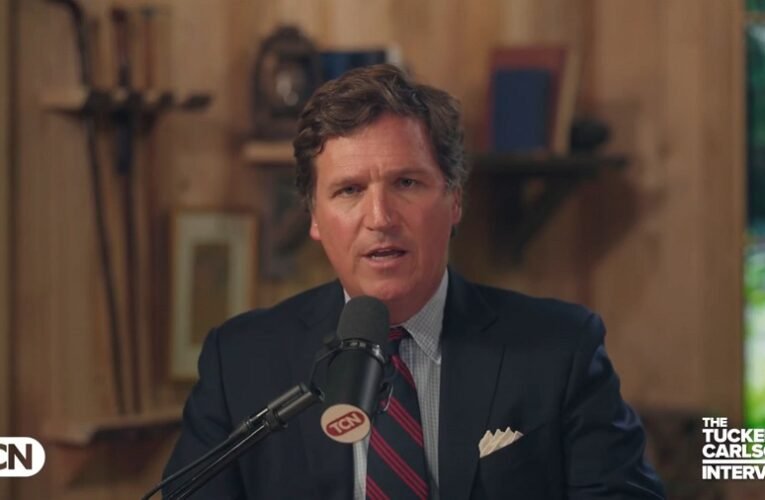 Tucker Carlson interjút készített Irán elnökével