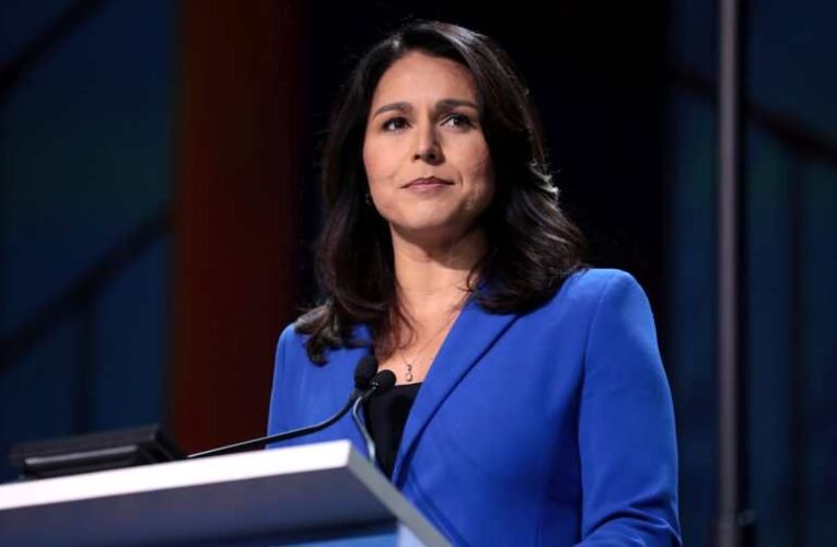 Tulsi Gabbard beírta magát a történelembe