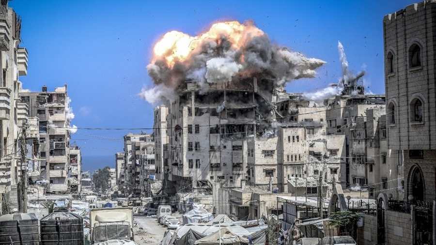 Kiemelt képen: Izraeli Védelmi Erők légicsapása Gázában, 2025. július 21. © Saeed MMT Jaras / Anadolu / Getty Images