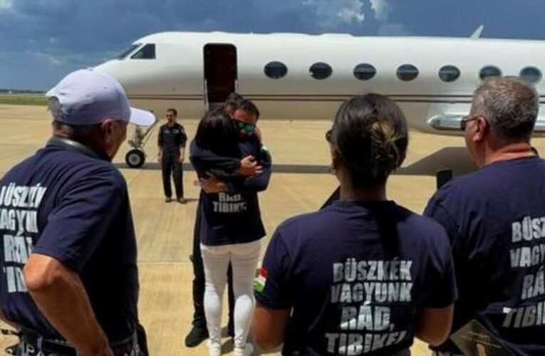 Kapu Tibor visszatérése után először ölelhette át szeretteit