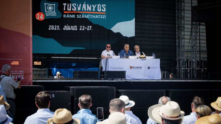 Kiemelt kép: Tusványos, 2025, Németh Zsolt, Orbán Viktor, Tőkész László