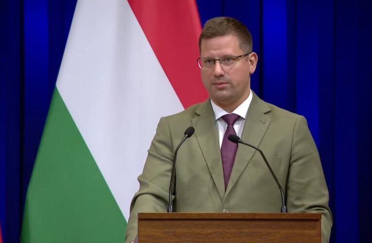 A RIA Novosztyi is megírta: Gulyás Gergely szerint az ukrán elnök hazudik