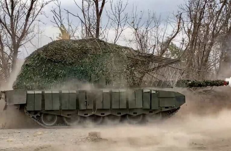 Összeomlott az ukrán védelem, szabad az oroszok útja Ukrajna belsejébe