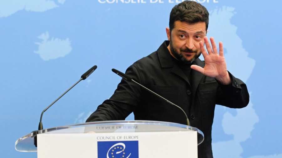 Kiemelt képen: Volodimir Zelenszkij sajtótájékoztatón az Európa Tanács strasbourgi üléstermében, Franciaországban / Fotó: © AP Photo / Pascal Bastien