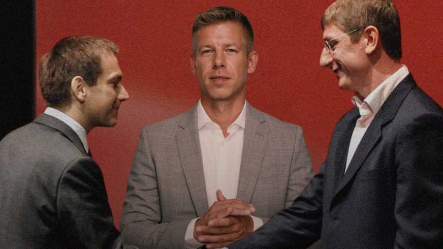 Kiemelt képen: Bajnai Gordon, Magyar Péter és Gyurcsány Ferenc / Fotó: facebook /Szentkirályi Alexandra