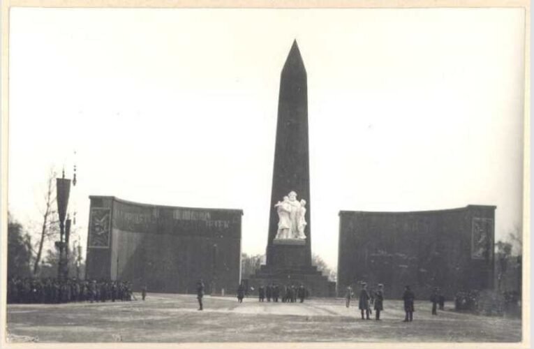 Az öngyilkosság perverzitásában szenvedő világunk