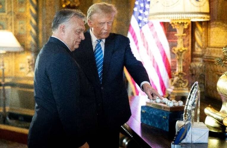 Orbán Viktor telefonon egyeztetett Donald Trumppal, Szijjártó Péter pedig az orosz külügyminiszterrel tárgyalt