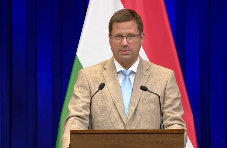 Kormányinfó: 1,6 százalékos kiegészítő nyugdíjemelésről döntött a kormány