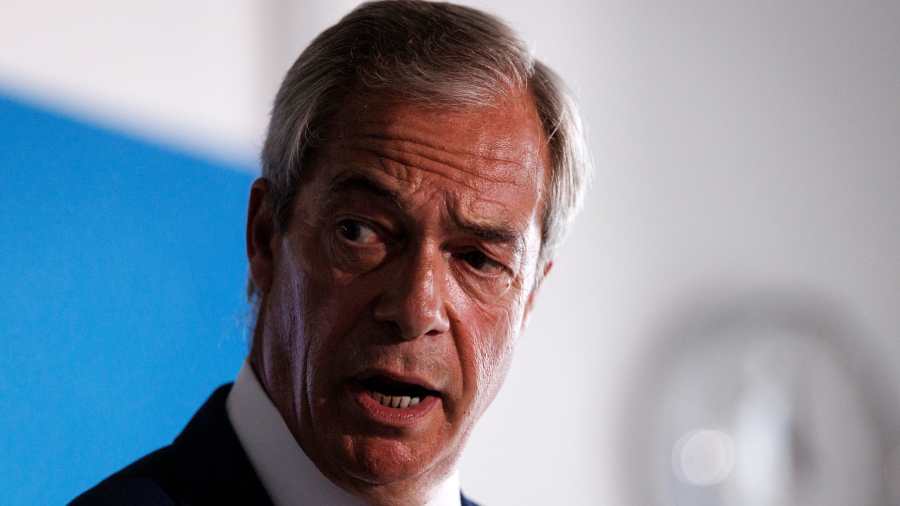 Kiemelt kép: Nigel Farage, a brit ellenzéki Reform UK párt vezére – MTI/EPA/Tolga Akmen