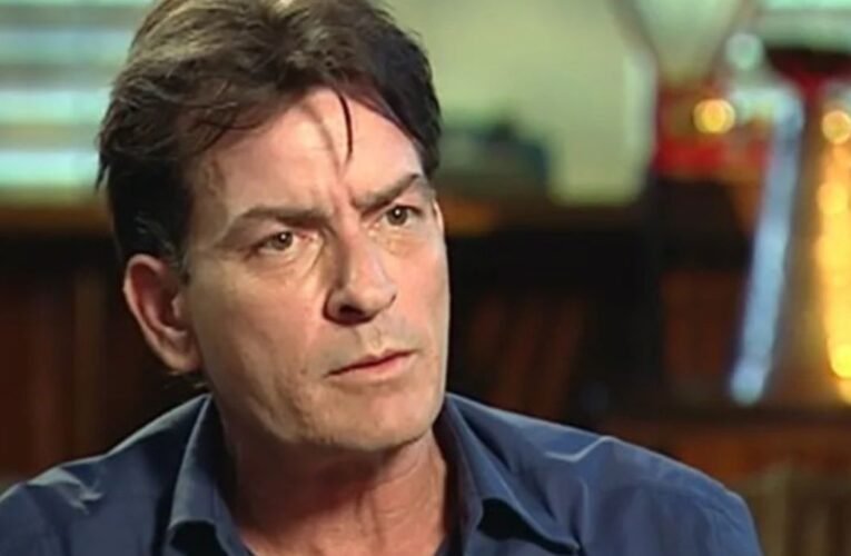 „A mai generáció Kennedy-pillanata” – jelentette ki Charlie Sheen a Kirk-gyilkossággal kapcsolatban