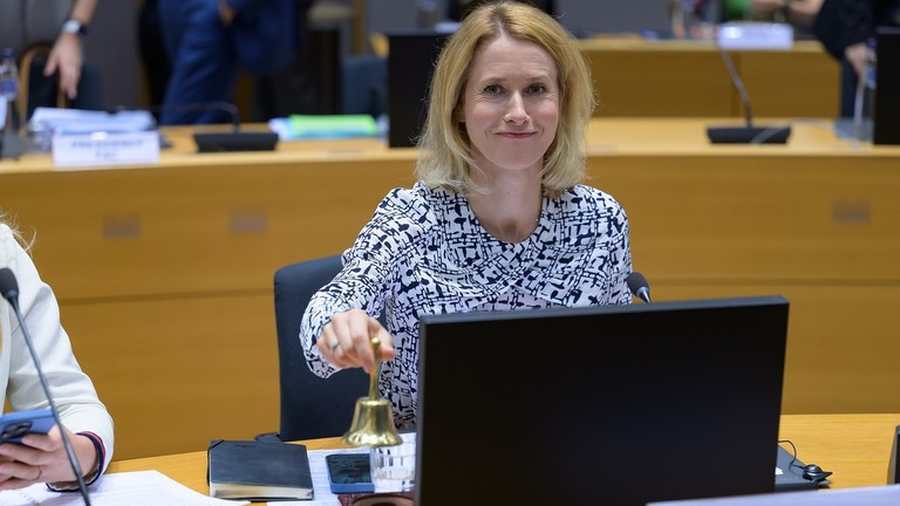 Kiemelt képen: Kaja Kallas, az EU külpolitikai főképviselője beszédet mond Brüsszelben, Belgiumban, 2025. július 15-én. © Jonathan Raa / NurPhoto via Getty Images