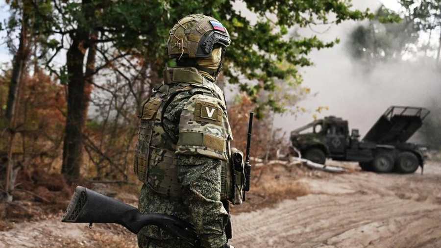Kiemelt kép: Grad MLRS tüzérségi legénység szolgálatban az Északi Katonai Körzetben. Archív fotó. / Fotó: © RIA Novosti / Stanislav Krasilnikov