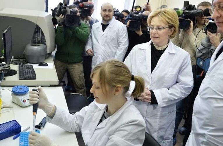 Áttörés? – Használatra kész az orosz rákvakcina