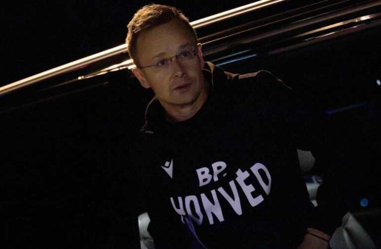 Szijjártó Péter: Mindent meg kell tenni a béke megvalósításáért – New Yorkba utazott a külügyminiszter