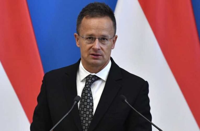 Szijjártó Péter: Ha tetszik Brüsszelben, ha nem, Magyarország szuverén külpolitikát folytat