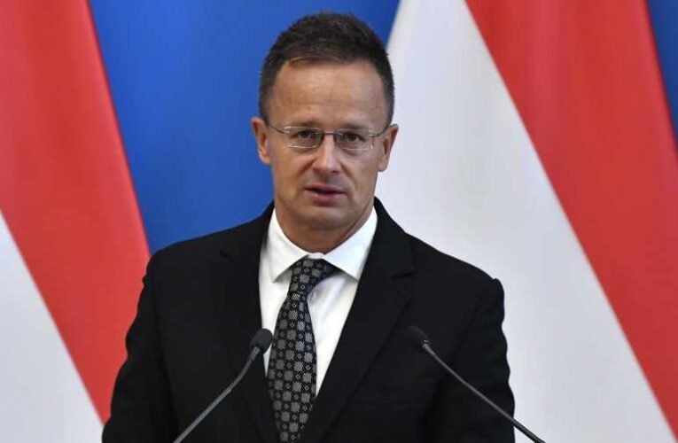 Szijjártó Péter: A magyar kormány elfogadhatatlannak tartja a kollektív bűnösség elvét, Orosz Örs ellen nem indul eljárás