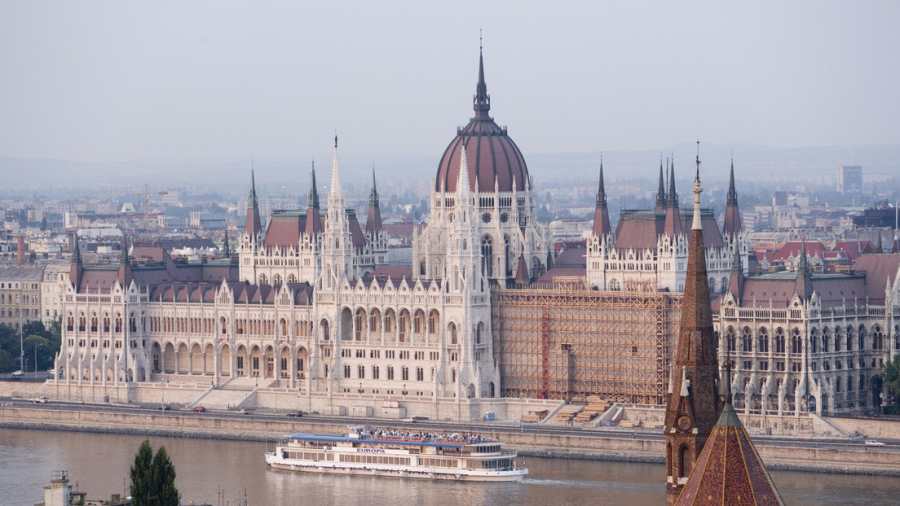 Kiemelt képen: Budapest az Országház épülete / Fotó: Gettyimages.ru © Martin Child